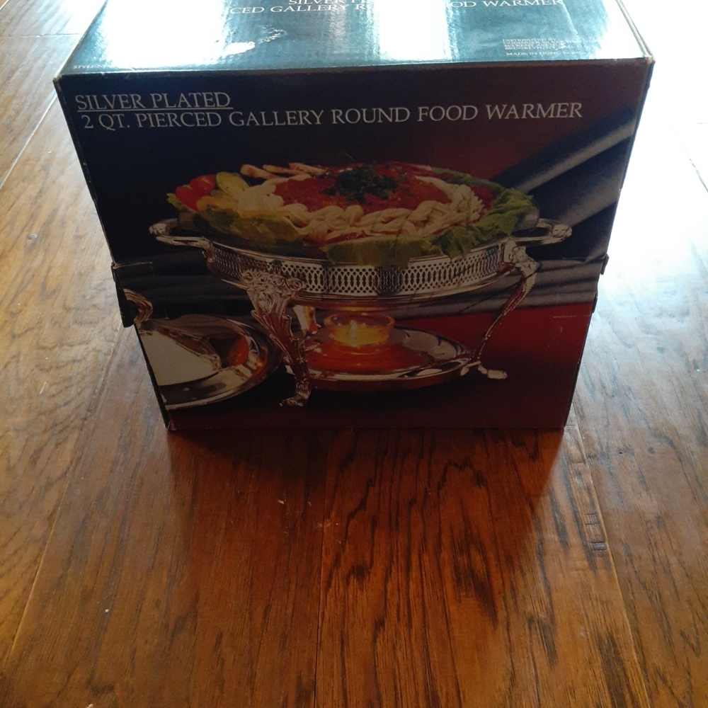 EXQUISITE NEW IN BOX Paul Revere Silversmith Silverplated 2QT Food Warmer.